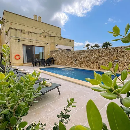 Fieldview - Gozo