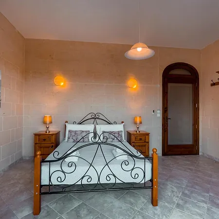 Fieldview - Gozo Villa Għarb