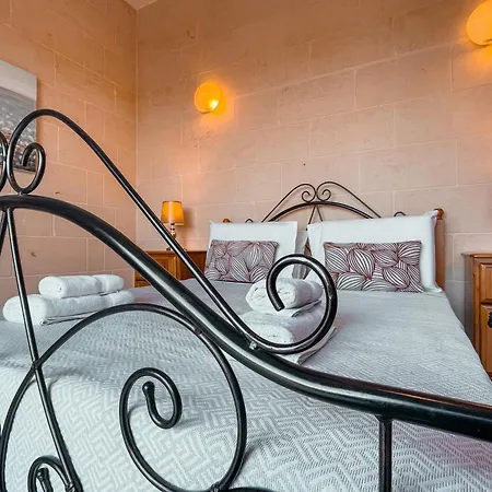 Fieldview - Gozo Vila